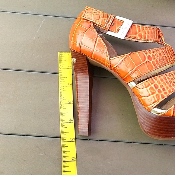 Michael Kors crocodile platforms - Picture 9 of 15